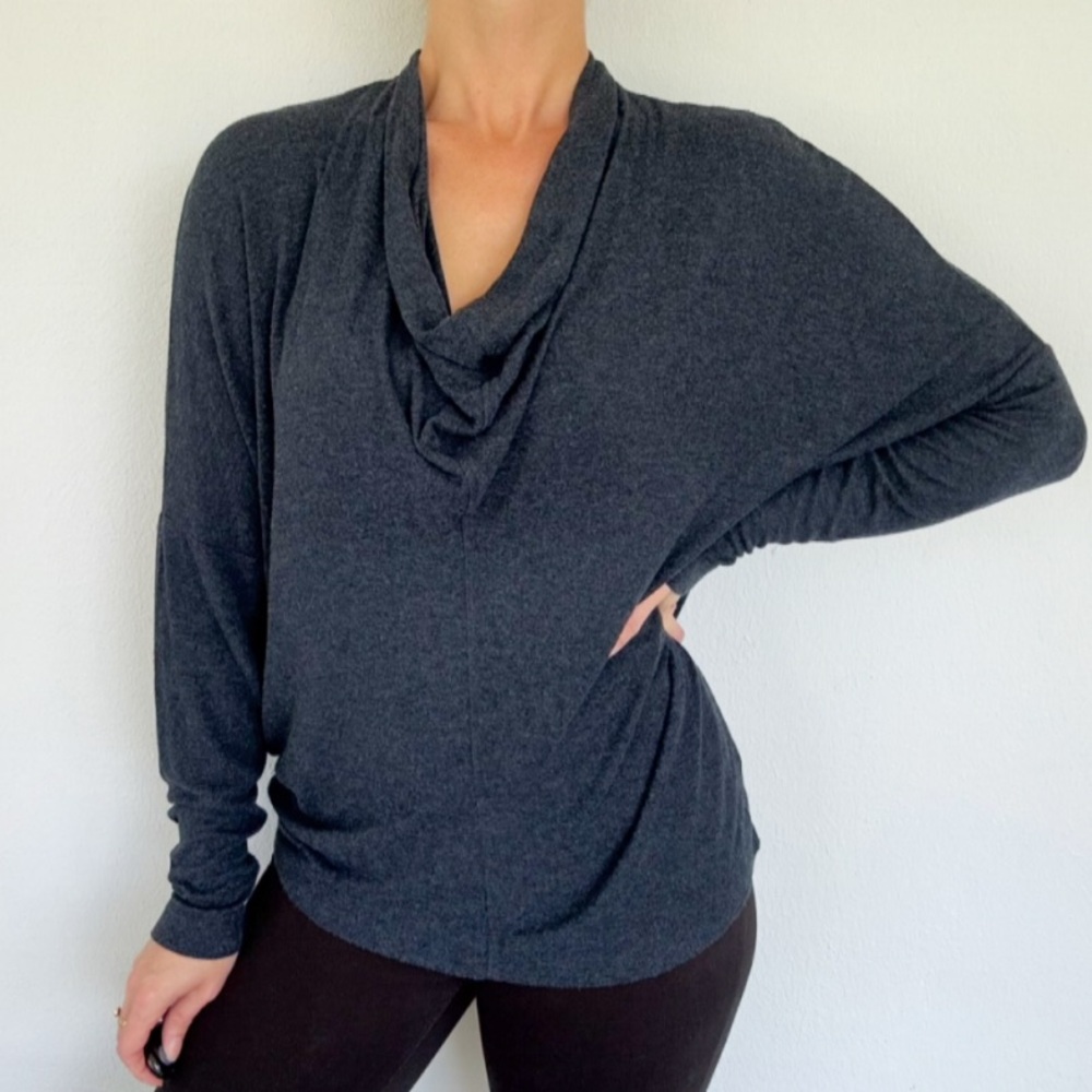 CAbi dark blue gray cowl neck dolman sleeve stretch top size medium